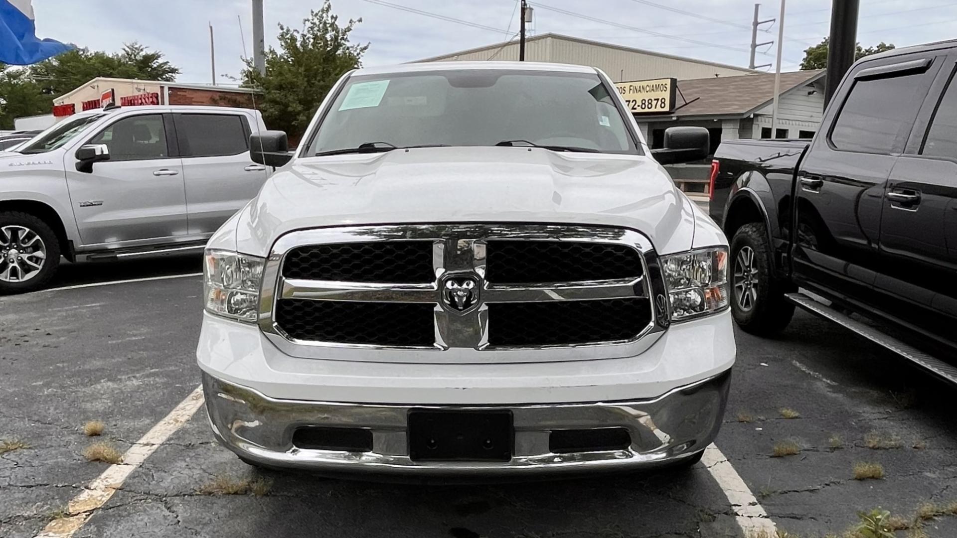 2019 white RAM 1500 SLT Crew Cab LWB 2WD (1C6RR6TT2KS) with an 5.7L V8 OHV 16V engine, 8A transmission, located at 945 E. Jefferson Blvd, Dallas, TX, 75203, (214) 943-7777, 32.752514, -96.811630 - Photo#1